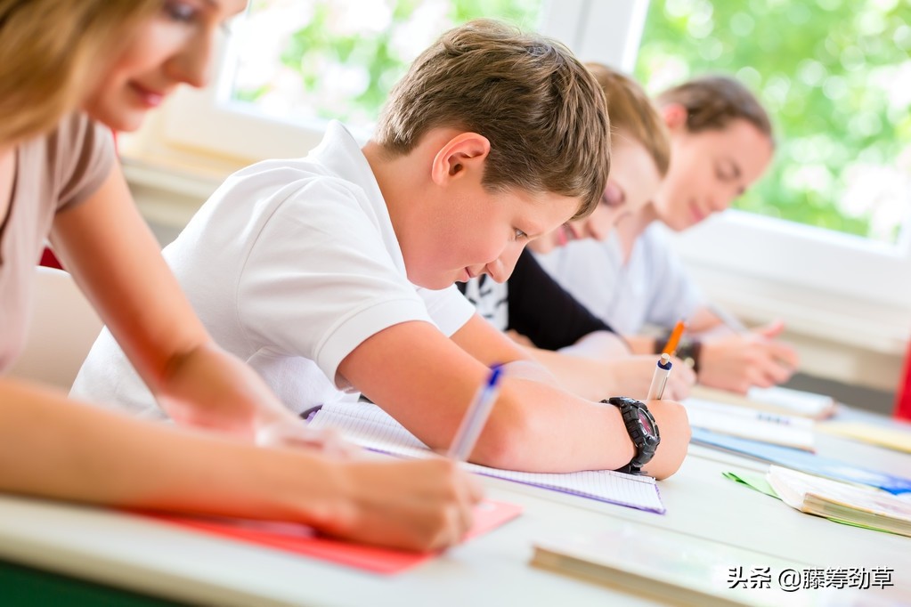 学生在学校丢失贵重物品怎么办,教师在学校丢贵重物品怎么办