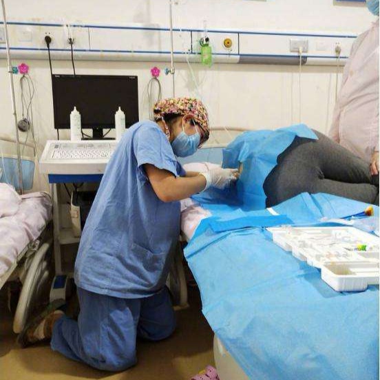 产后脚麻木是什么原因引起的,产后腿脚麻木无知觉是什么原因