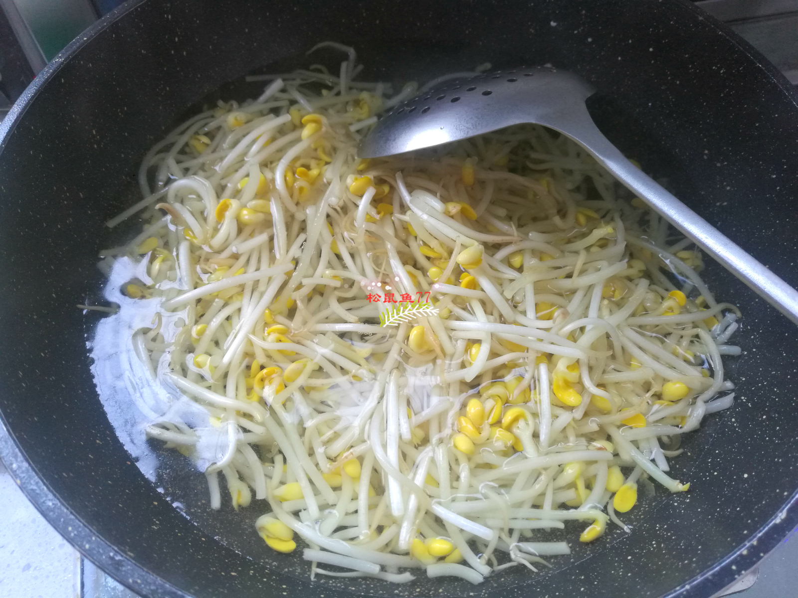 水煮鱼油怎么做最好吃,水煮鱼油多的做法