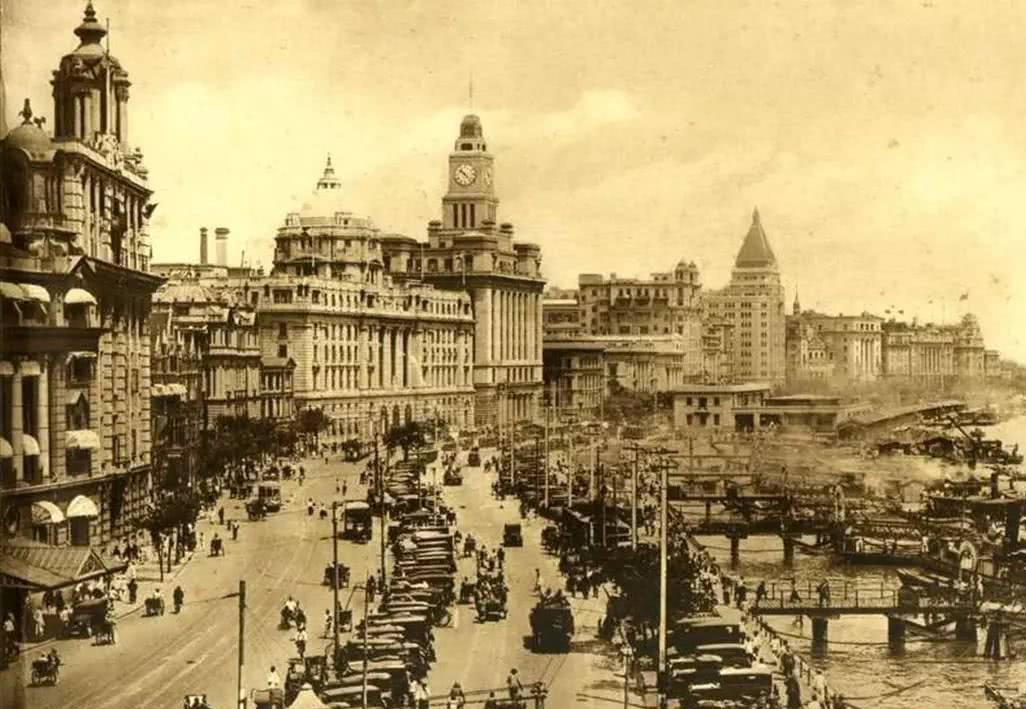 中国什么时候开始发展重工业,一五时期为什么要发展重工业