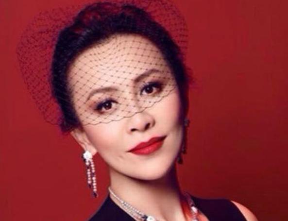 刘嘉玲遭绑架拍不雅照，大佬陈惠敏帮其要回，12年后照片为何被曝