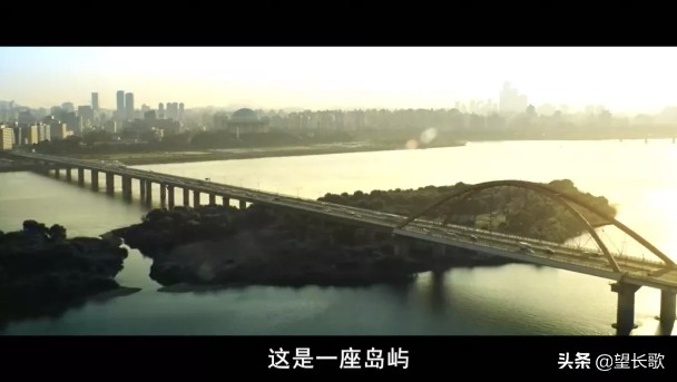 相遇：流落荒岛的男人VS*窥偷**世界的女人