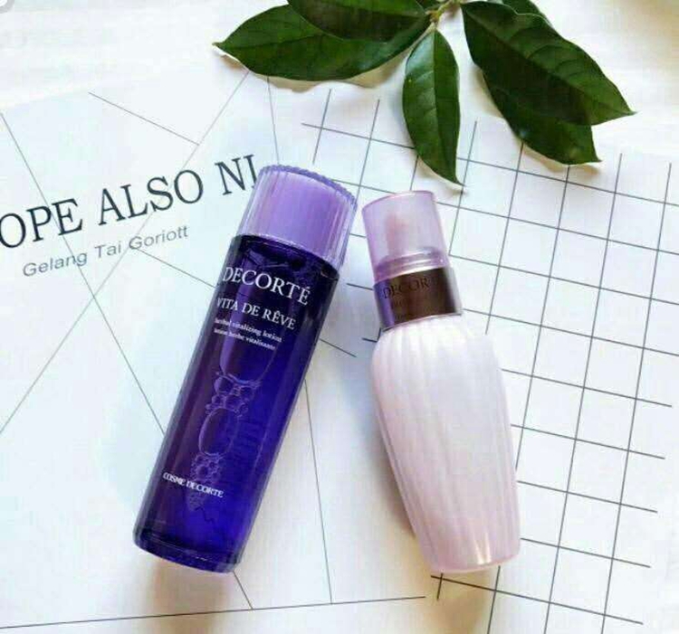 护肤品买单不如买双，4款好用不贵的水乳堪称良心货，补水又保湿