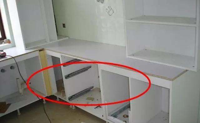 定制橱柜水很深5招教你辨别,厨柜定制太厚
