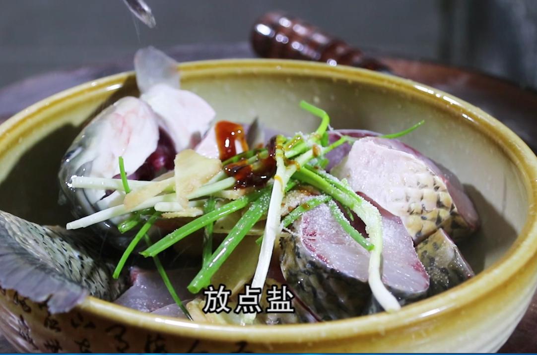 草鱼做汤好吃的做法,草鱼怎么做汤浓肉鲜