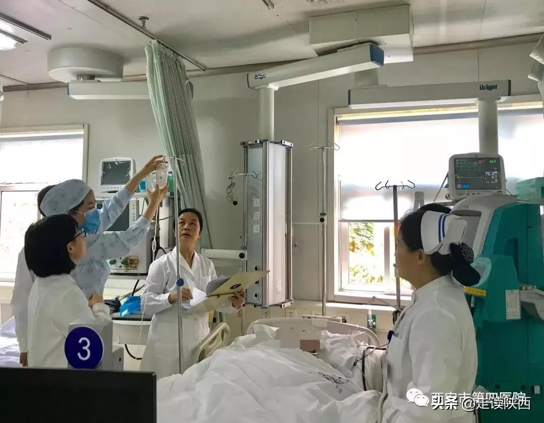 从生死营救到“*拍偷**照”，发生在西安四院的这些场景，温暖了2019