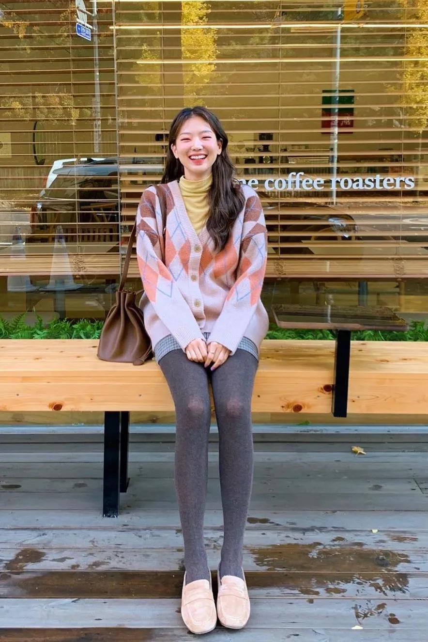 ins最火的欧美博主高级穿搭,ins很火的韩国穿搭博主