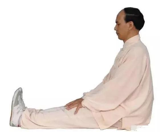 直腿坐放松法的明劲练习