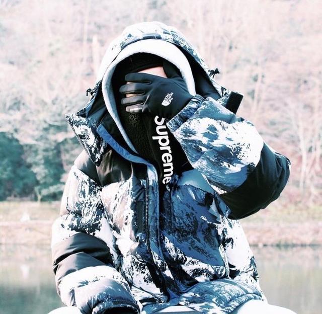 supreme初代tnf,宇宙supreme