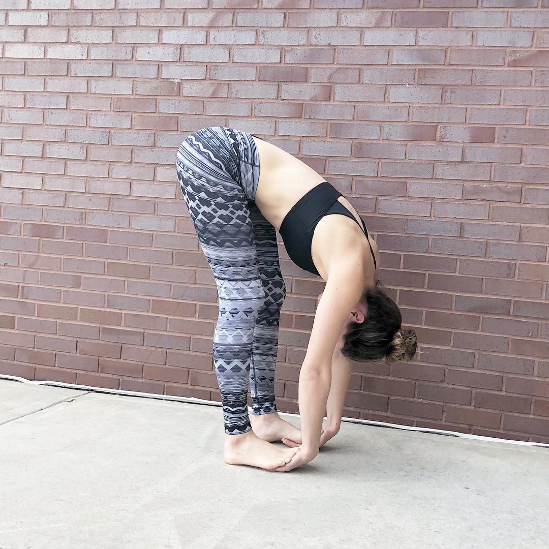 给身体松松绑，打碎“不可能”，哪里像是腰酸背痛的人