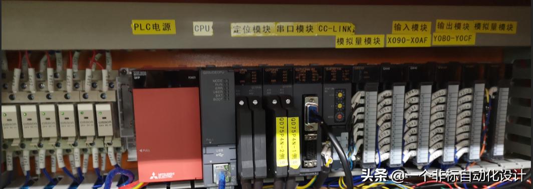 台达触摸屏和三菱plc数据交换,两台plc如何进行数据交换