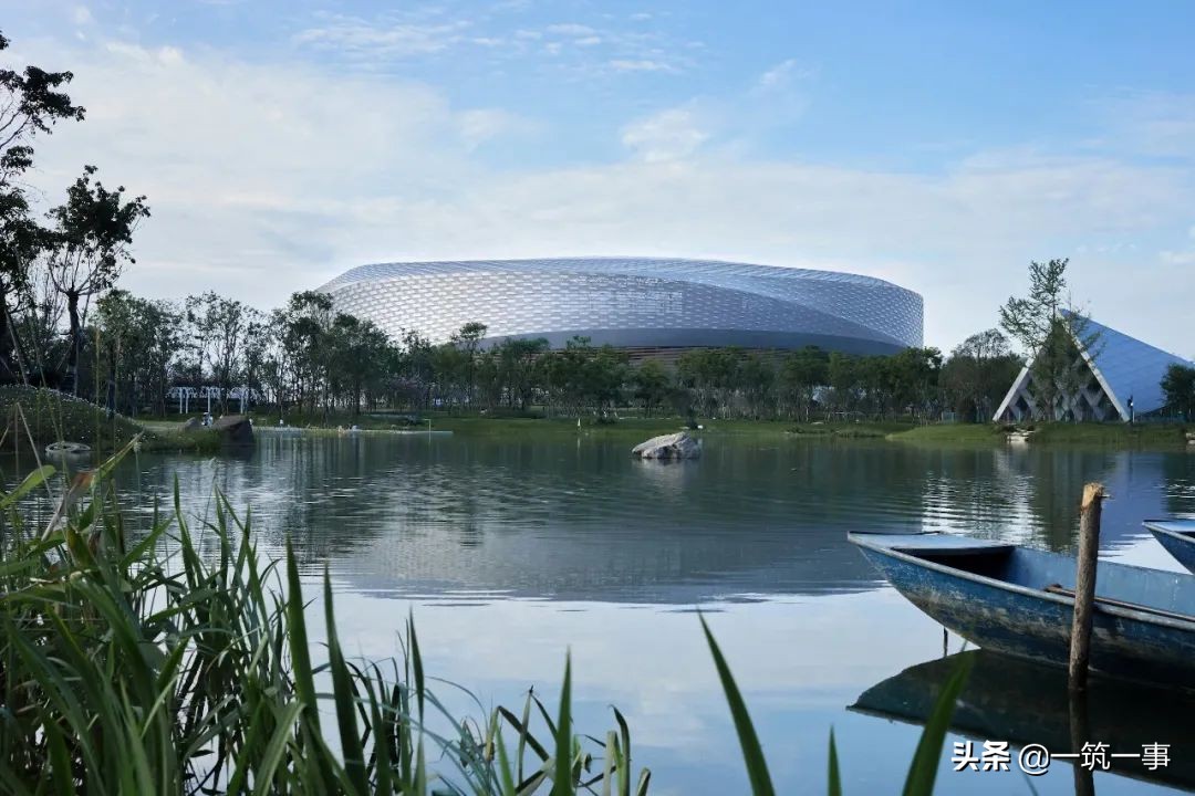 凤凰山体育公园：这座满足顶级赛事标准的场馆藏了多少“秘密”？