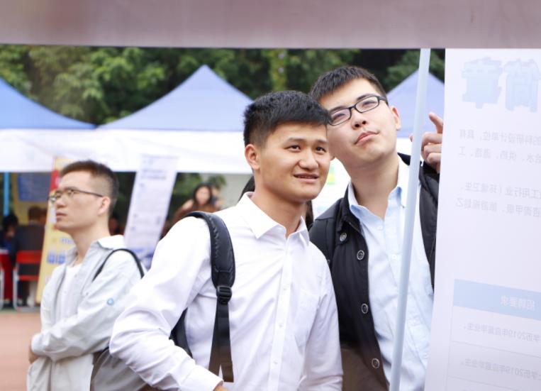 “人均985”的时代，二本生丢人吗？事实证明“专科生”才是常态