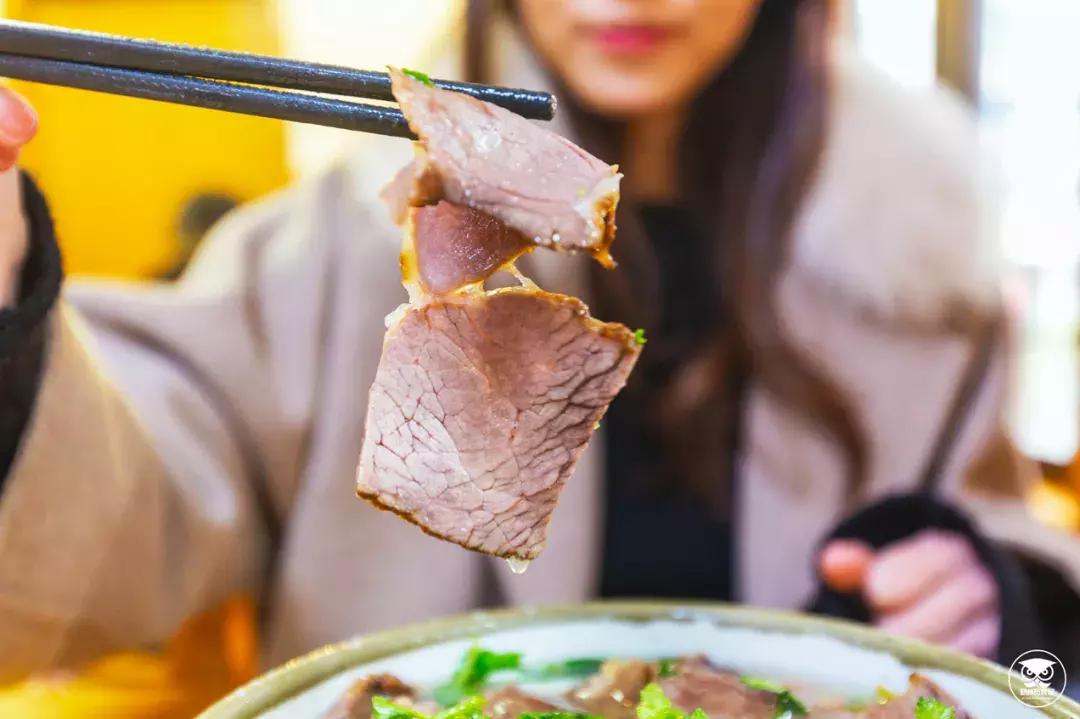 开了三十多年的麻辣烫店,为什么现在的米线店口味都很重