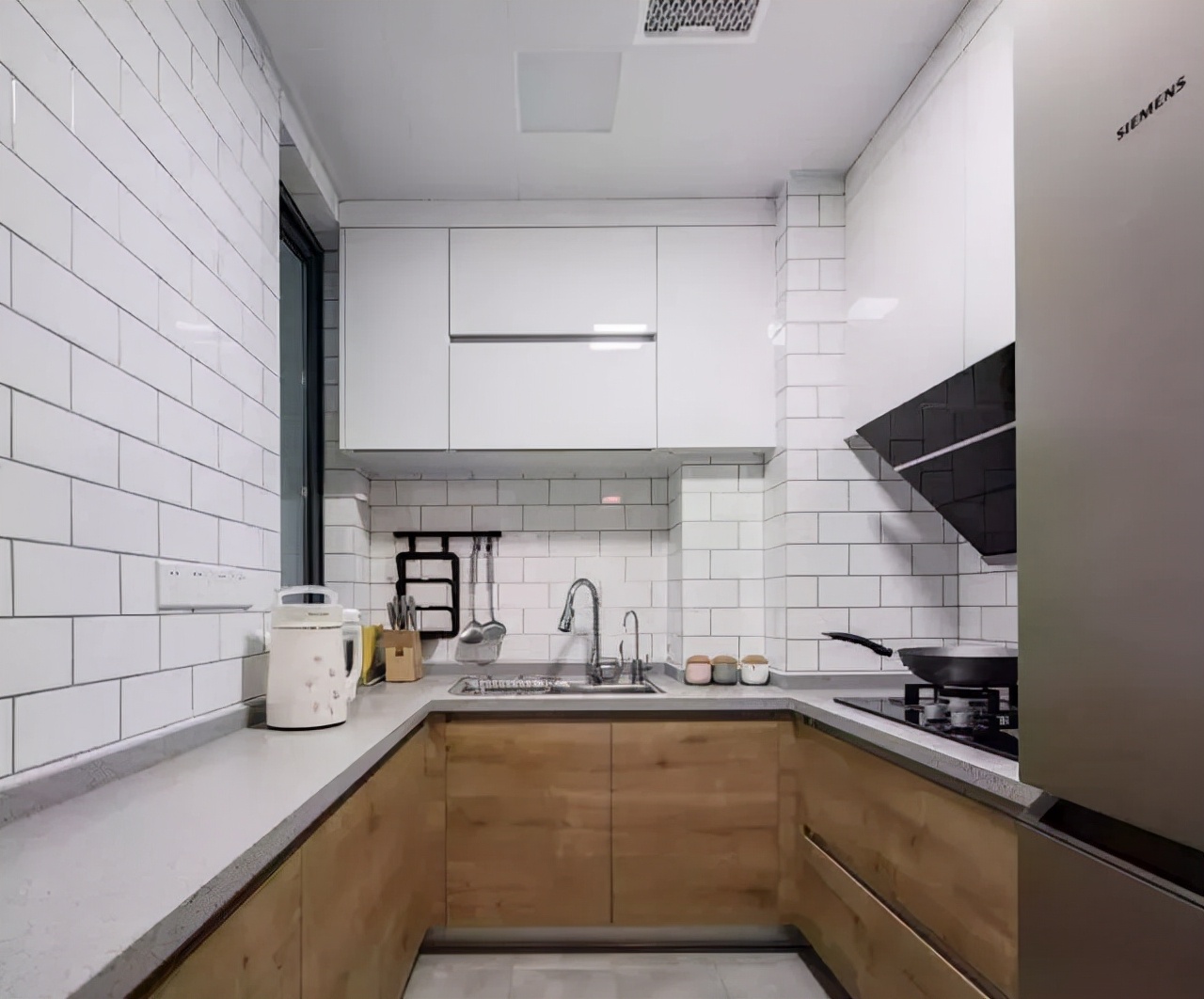 吊柜磕头，台面过高？厨房照此装50年不用换，第二种方案更重要