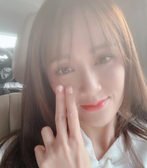 秦岚法令纹真实照片,秦岚讲有皱纹也很正常