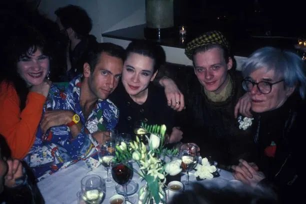 她取了个中国名字，从此纵横西方名流艺术圈30年