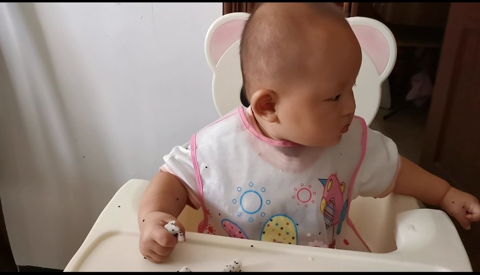 8个月宝宝头型睡偏了怎么纠正,8个月宝宝头型扁了如何纠正