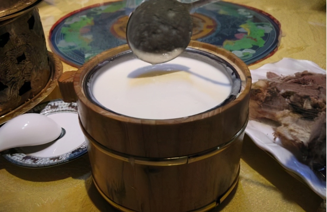 呼伦贝尔奶酒马奶酒非遗,内蒙奶酒是什么味