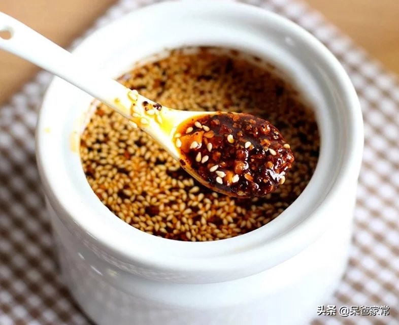 呆爸家常：为什么你做辣椒油不香，颜色也不红亮？因为你没这几步