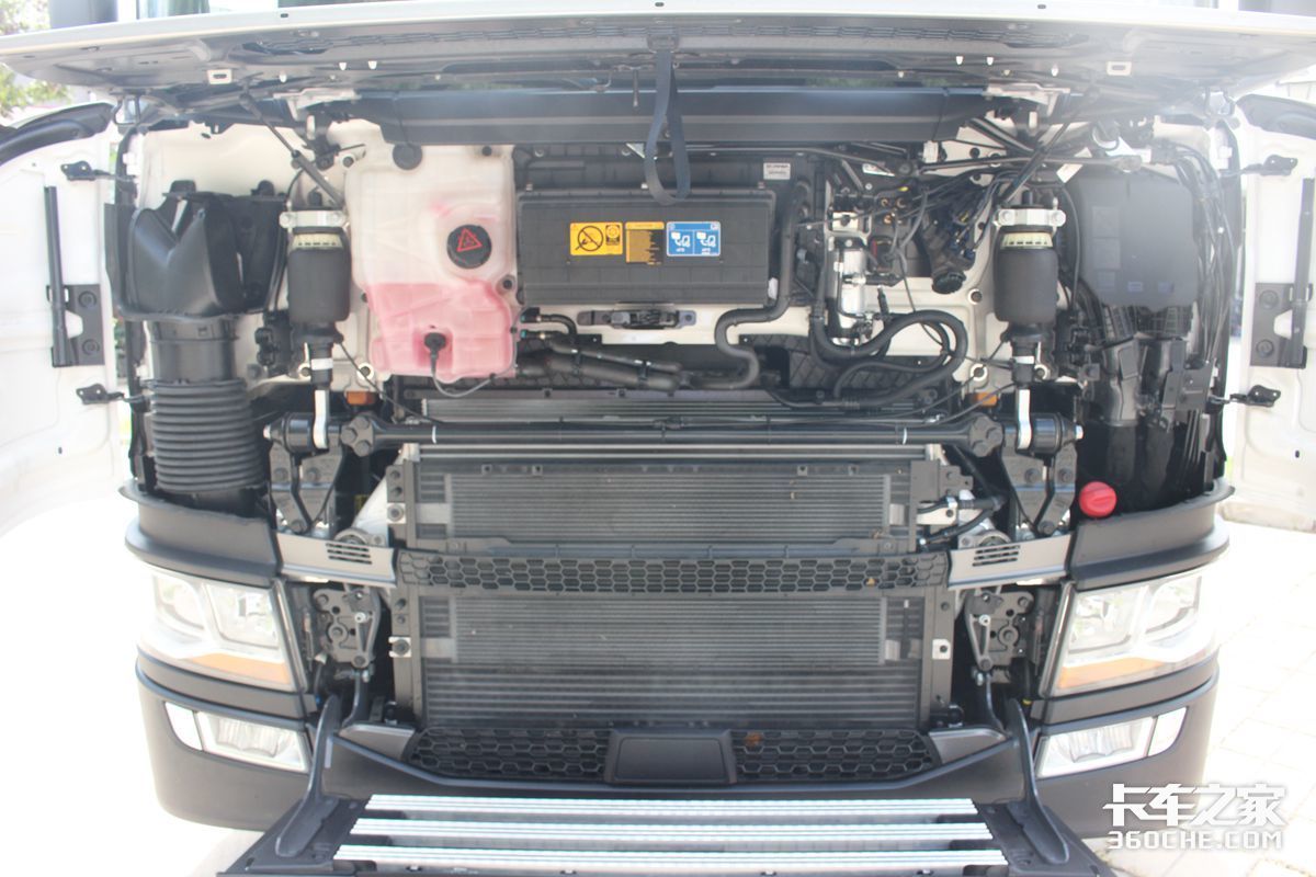 斯堪尼亚牵引车g450落地多少钱,快递公司斯堪尼亚卡车