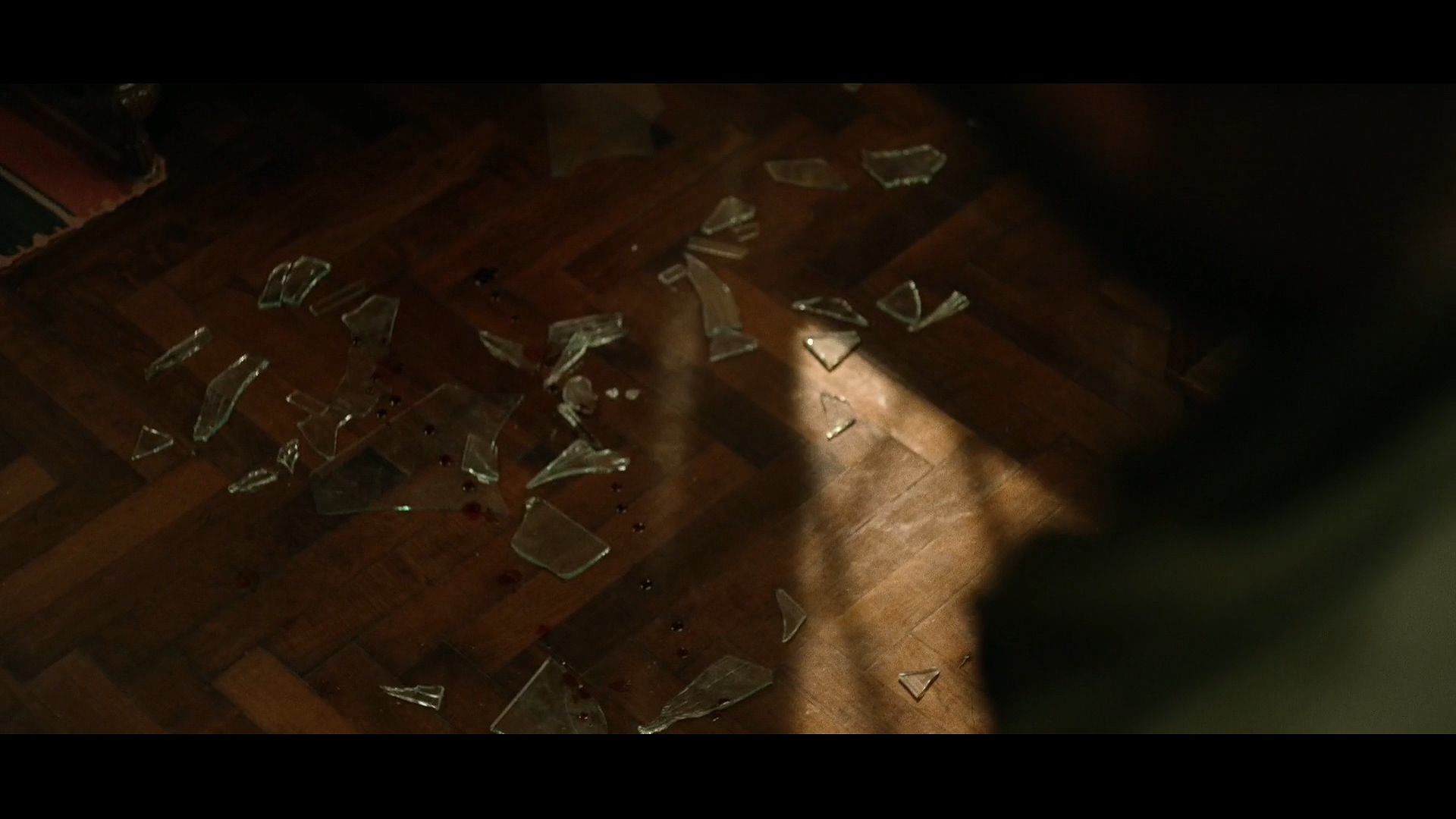 邻居天天半夜装修,邻居大半夜装修吓到了孩子