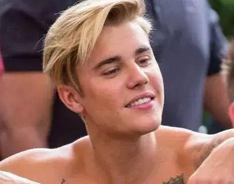 贾斯汀比伯badguy,贾斯汀比伯新歌badguy