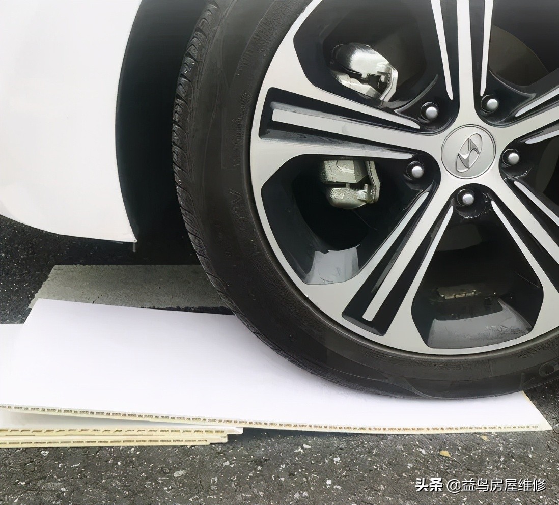 墙面材料有问题,乳胶漆墙面修复要怎样打砂皮