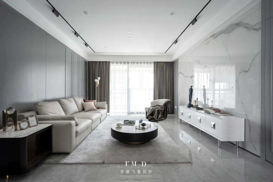 无主灯客厅无磁吸灯灯光布局,无主灯和磁吸轨道灯搭配