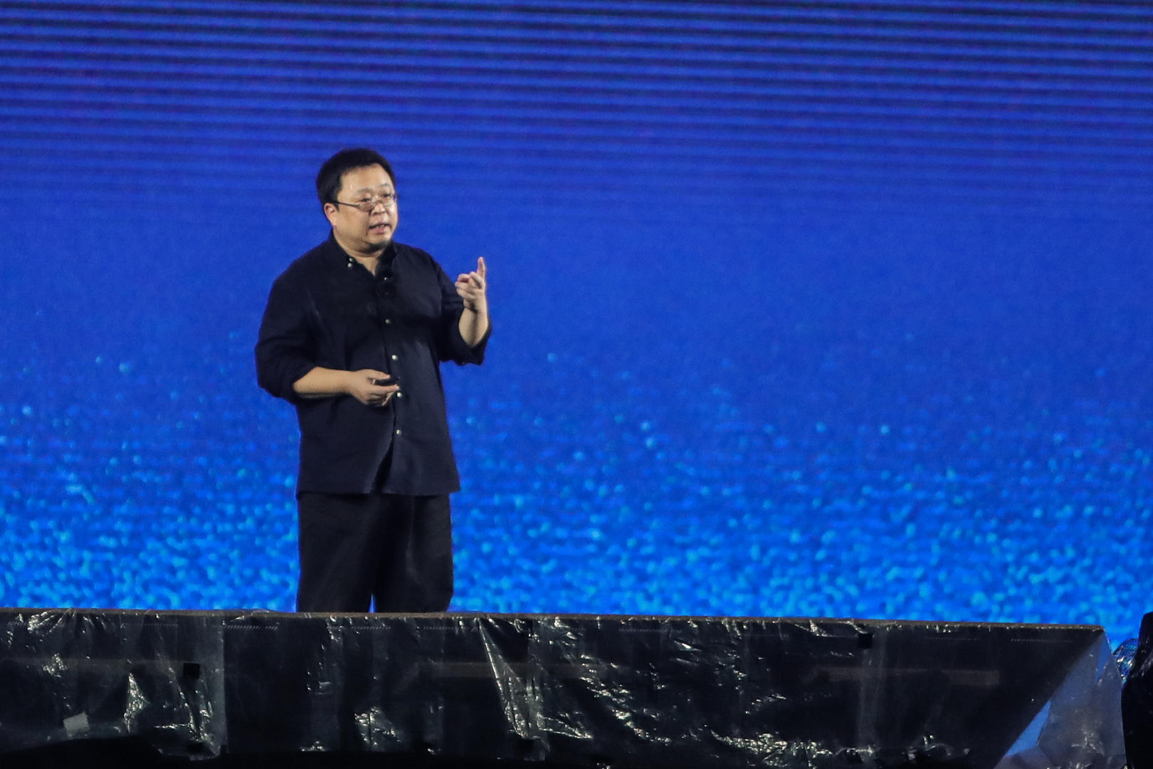 网红李子柒的商业价值分析,李子柒创业团队有哪些人