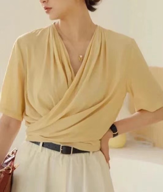 法式风气质衬衫,白衬衫如何穿的时髦又高级