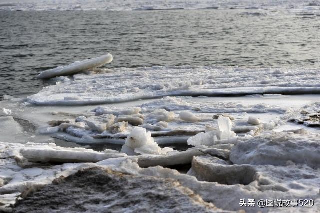 大海和沙漠之间的地方,大海和沙漠相接的地方