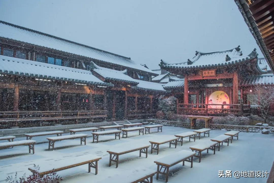 你敢相信？就凭“佛祖拈花一笑”的典故设计出一个拈花湾小镇