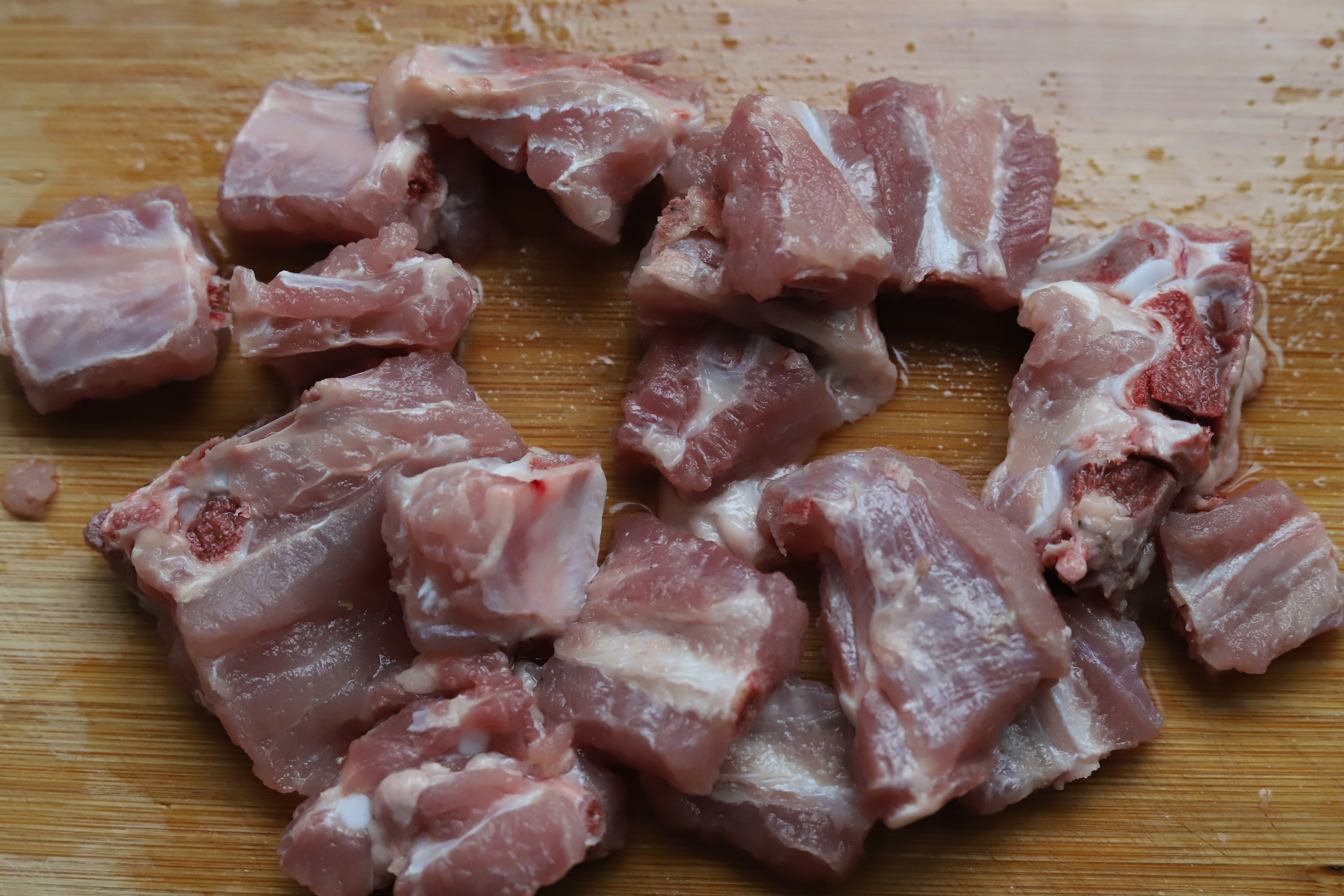 冬瓜排骨汤感觉好油腻,冬瓜排骨汤怎么炖最好喝