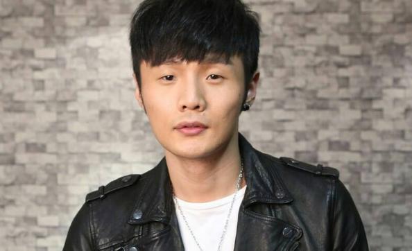 李荣浩唱要我怎么办完整版,李荣浩怎么办歌词