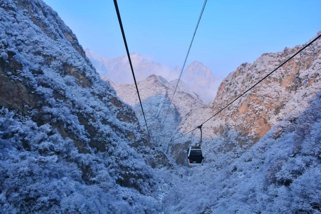 华山雾凇奇观在哪里,高空缆车赏雾凇