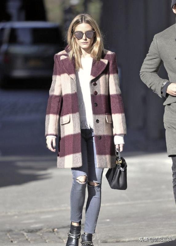 牛仔裤直筒什么颜色好看,灰色直筒牛仔裤怎么配色高级