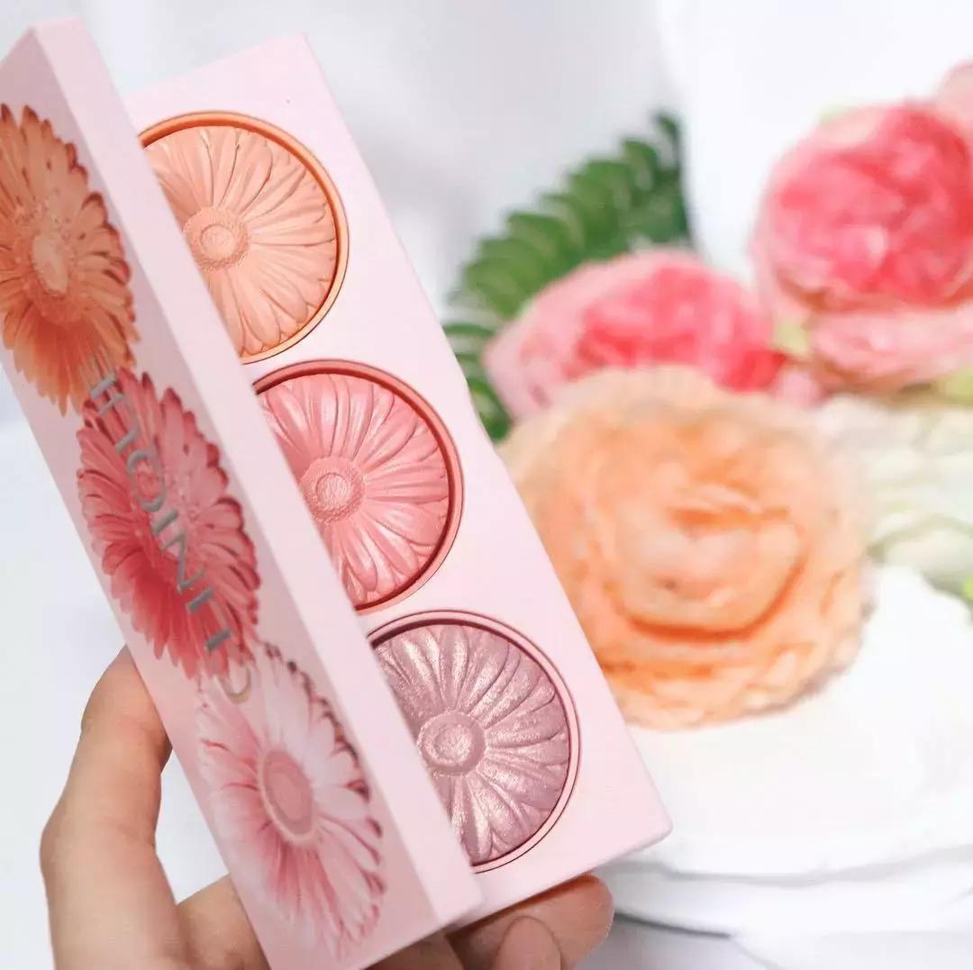 夏天大牌彩妆推荐哪款好用,这个夏天你不可错过的彩妆