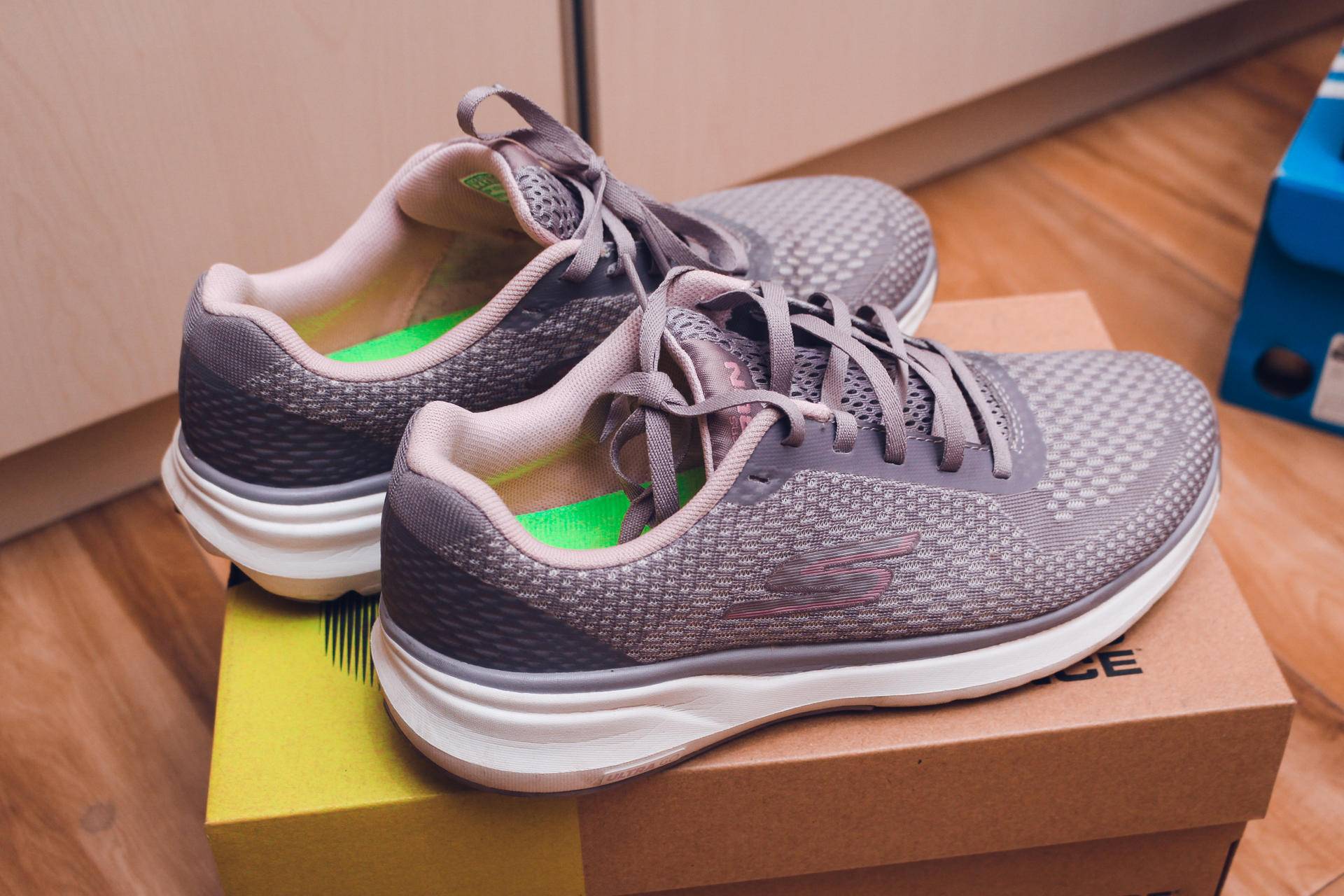 送女友哪款运动鞋比较好,女神节运动鞋