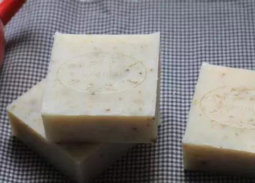 马油皂能洗脸吗,马油皂洗脸能天天用吗