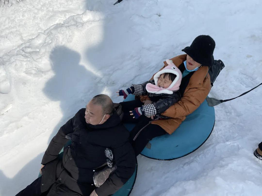 峨眉山滑雪游玩设施,峨眉山滑雪场攻略