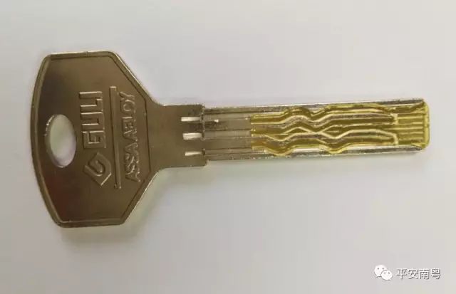 你家的门锁安全吗光明网,你家的防盗门真的防盗吗
