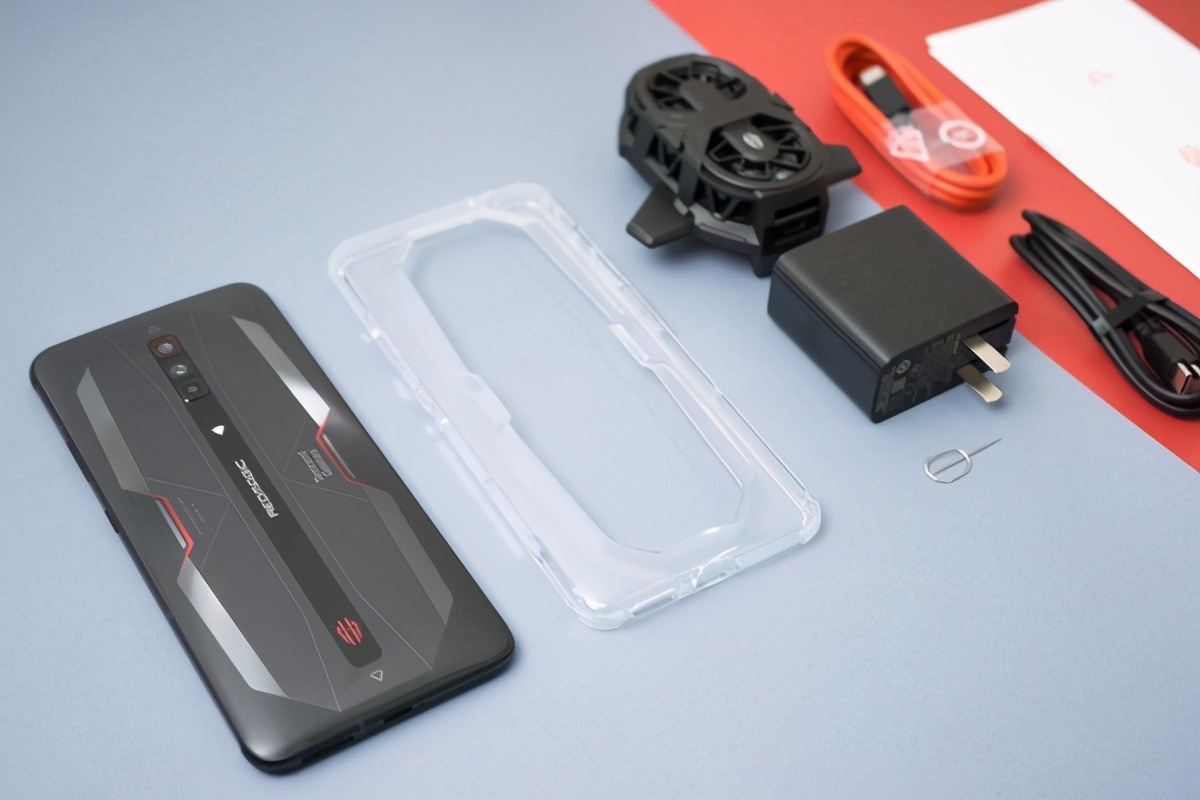 最新165hz高刷手机,红魔165赫兹高刷手机