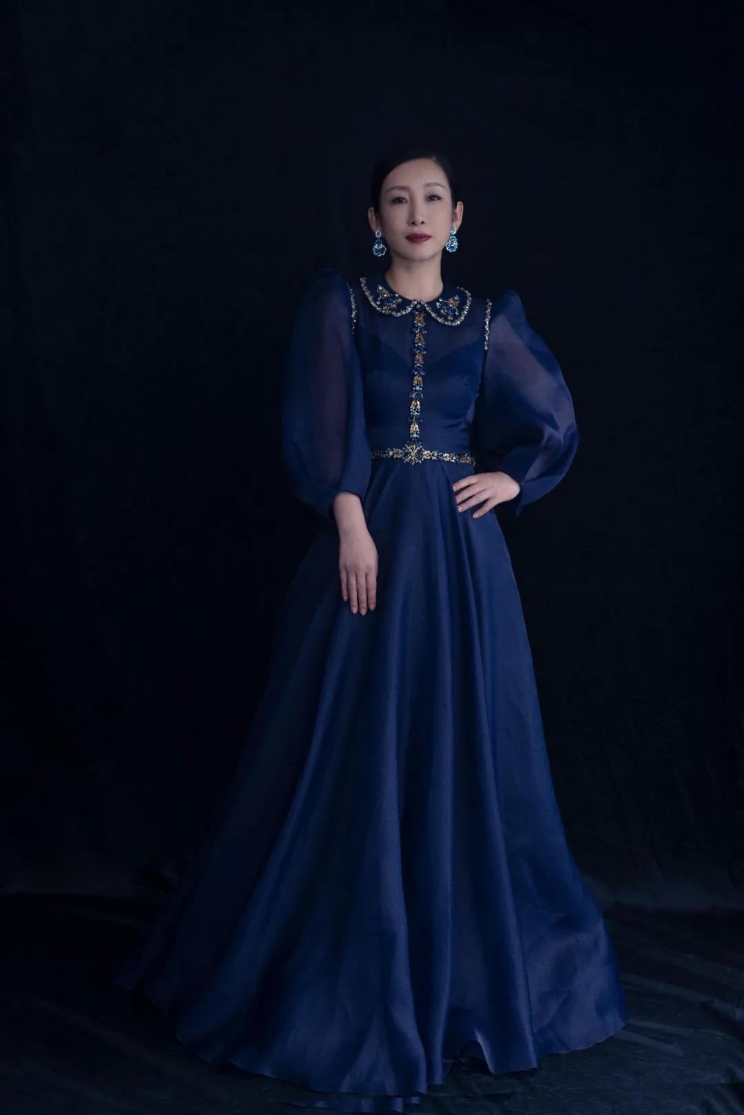 最新明星红毯珠宝,女明星红毯封神造型礼服