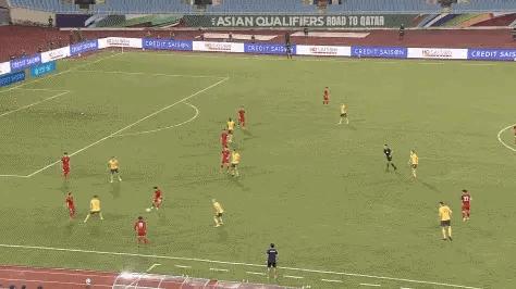 吴曦或将重返国足阵容,国足对战越南吴曦缩头避球