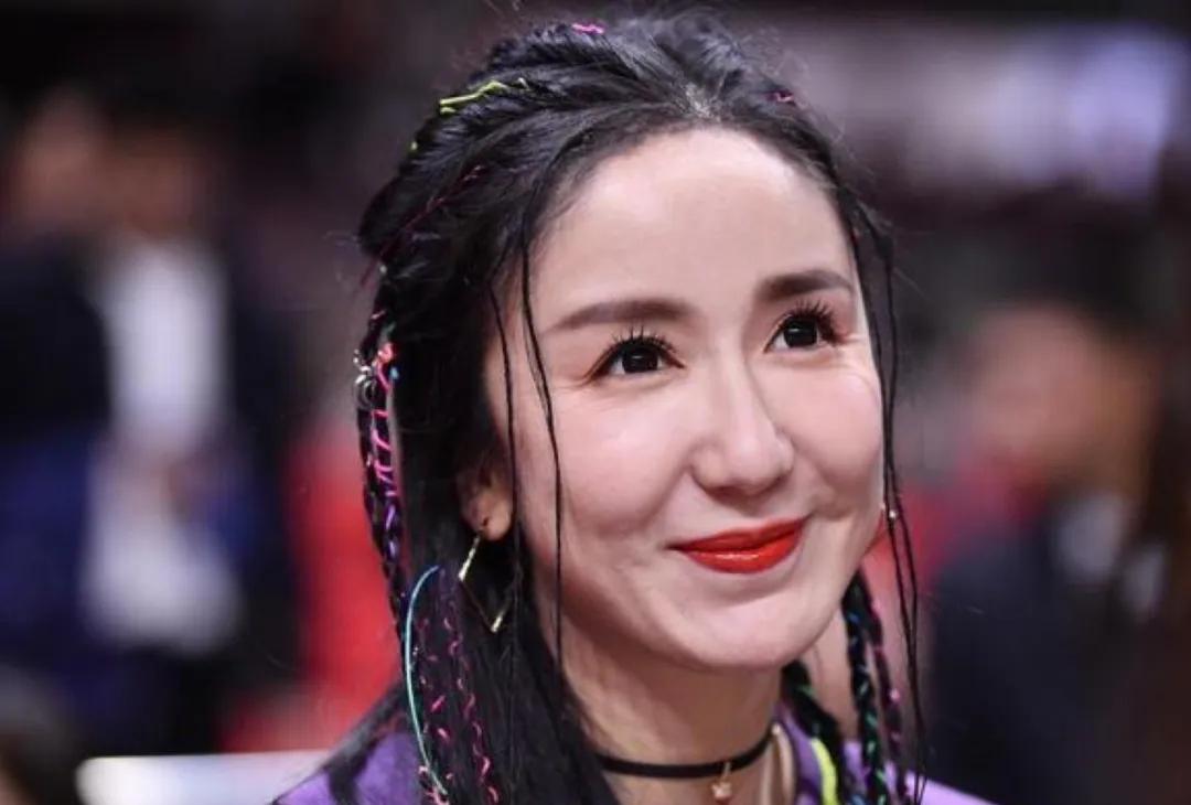 娄艺潇填充脂肪前后对比,娄艺潇填充前后对比