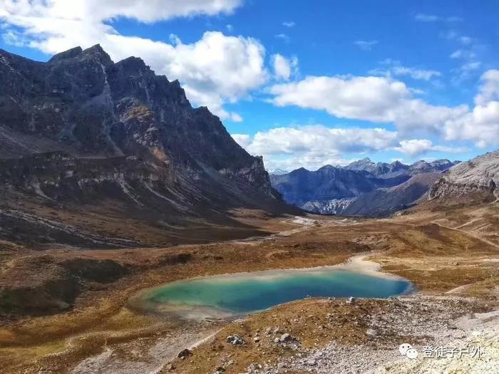 稻城亚丁游记完整版,稻城亚丁游记1000字