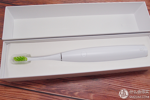 飞利浦入门级电动牙刷2019,usmile电动牙刷y1s和y1pro区别