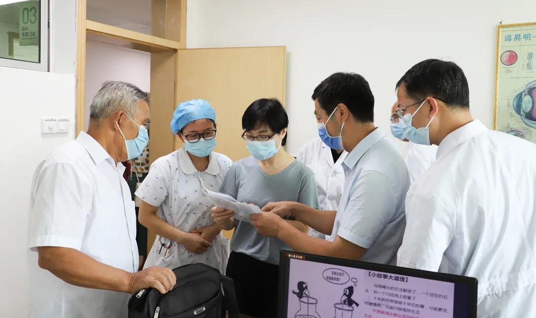 兴国县人民医院眼科专家,赣州市人民医院南院眼科专家