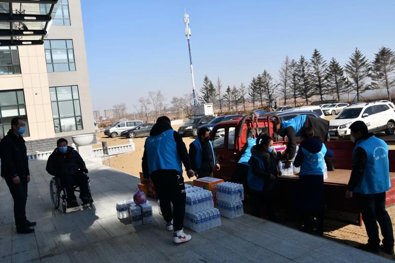 九台区“志愿红”助力战“疫”一线